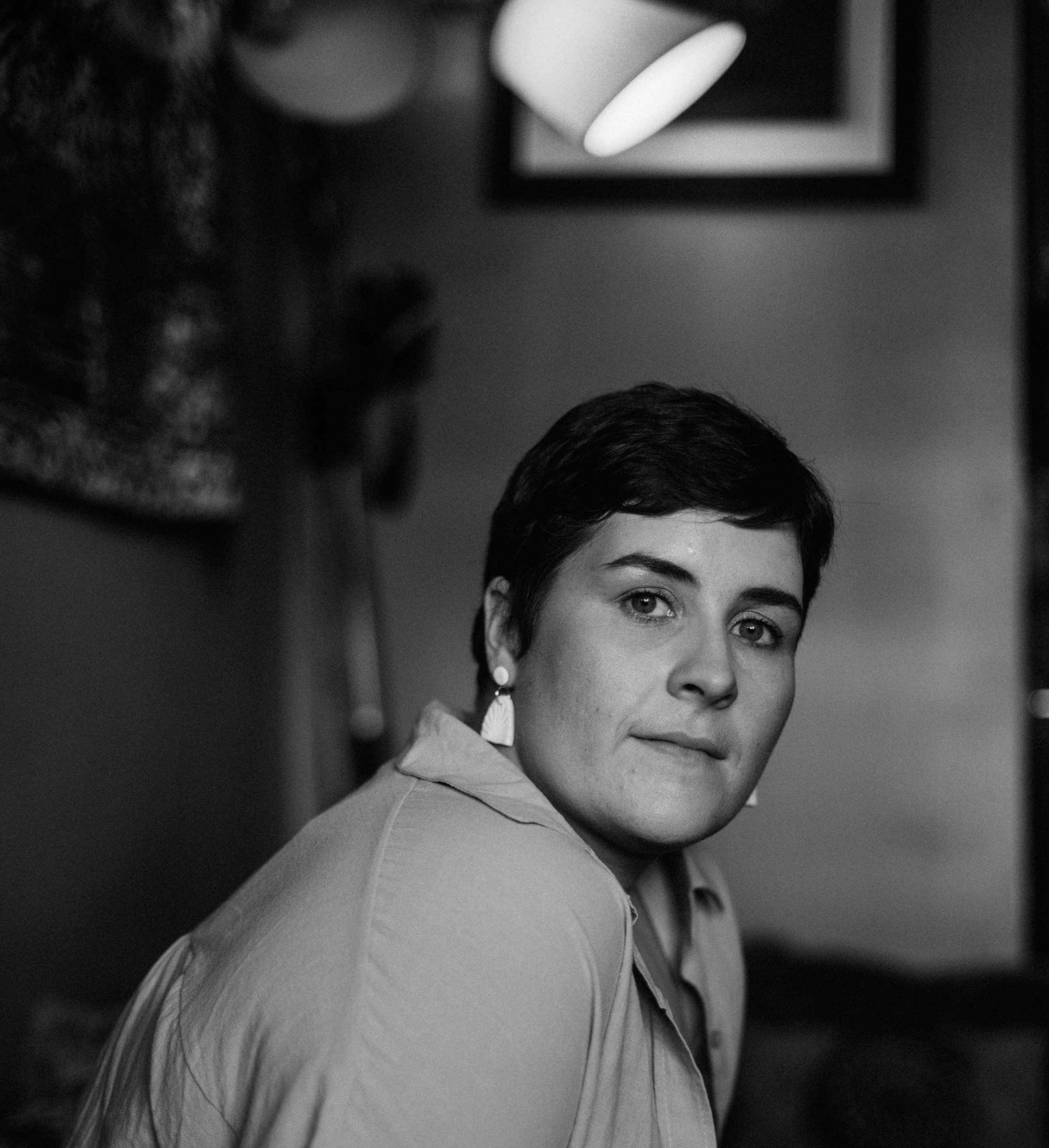 Hello Jane releases captivating new single ‘Never Alone’